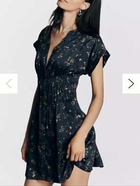 New W Tag Pilcro Anthropologie Short-Sleeve Navy Pleated Shirt Dress L